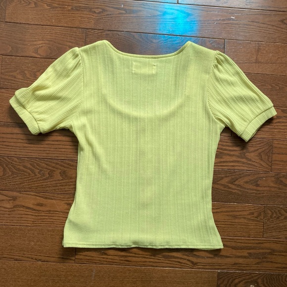 NWOT! Little Mountain Vancouver cropped puff sleeve top - Picture 6 of 6